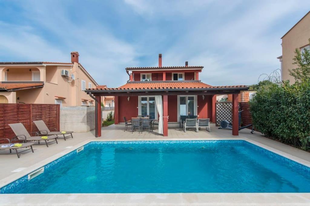 Villa Anemona Fažana Exterior foto