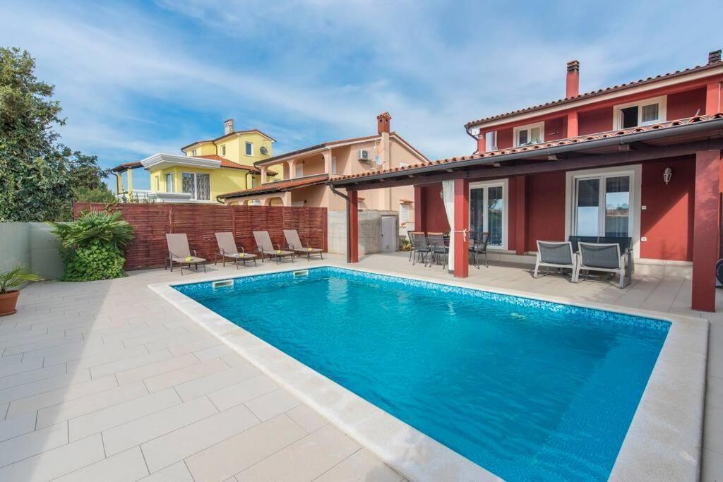 Villa Anemona Fažana Exterior foto